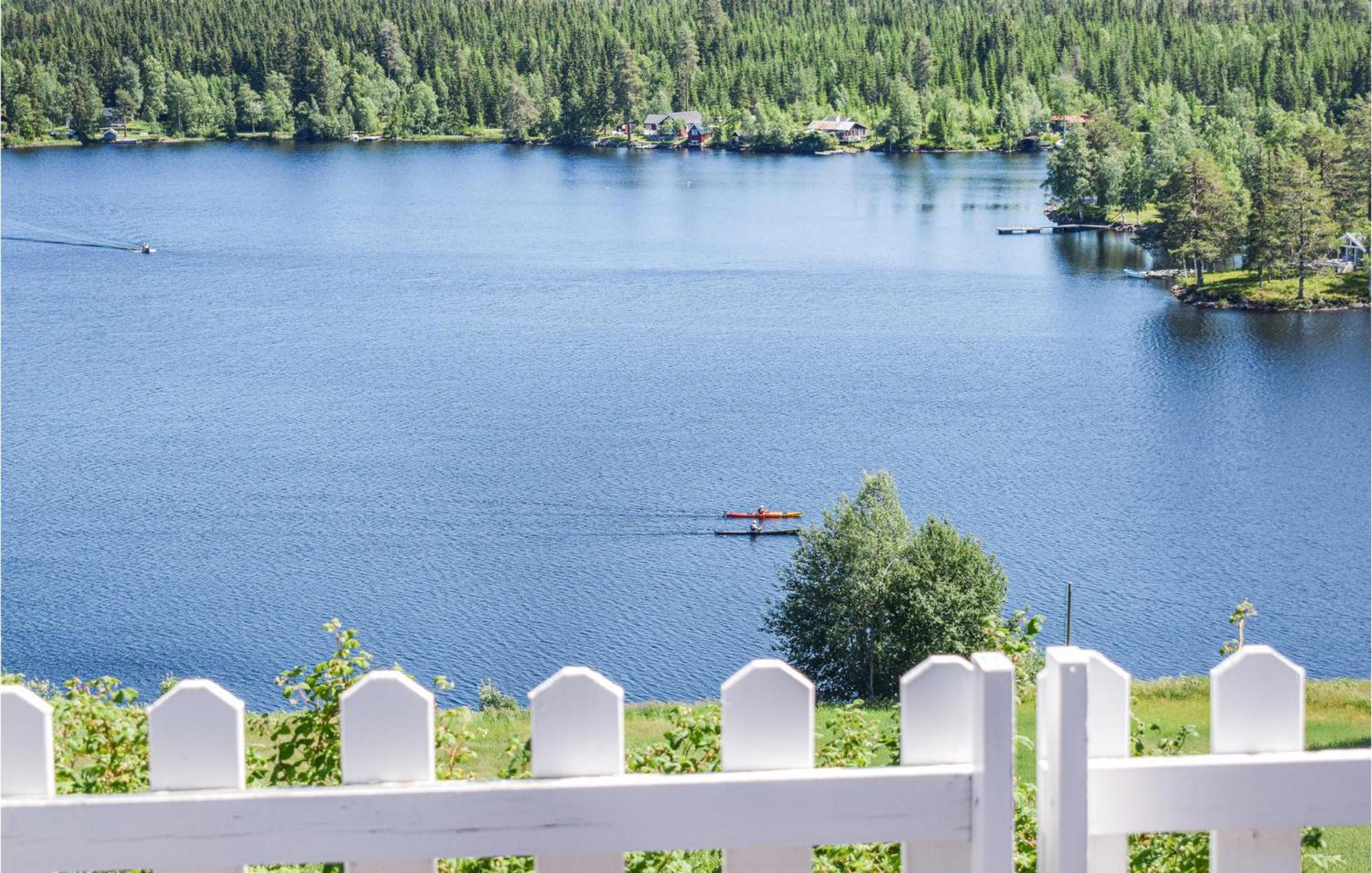Awesome Home In Hunndal With Lake View Raufoss Exterior foto